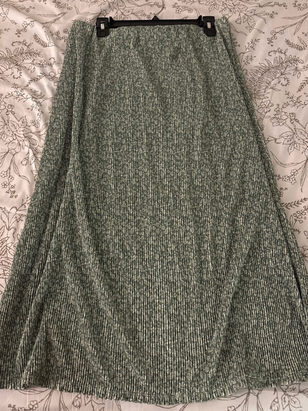 love, Fire Green Pleated Skirt